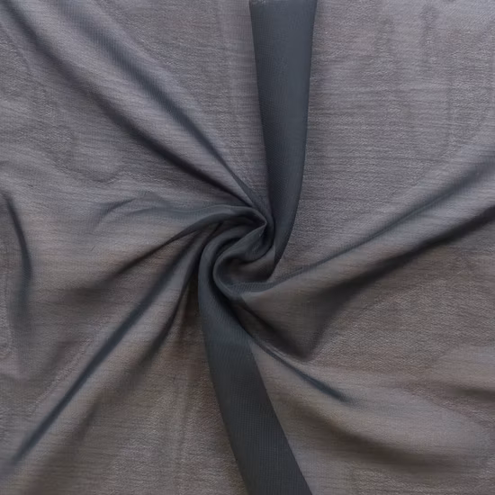 Tessuto in poly chiffon riciclato in modo sostenibile per abiti da donna